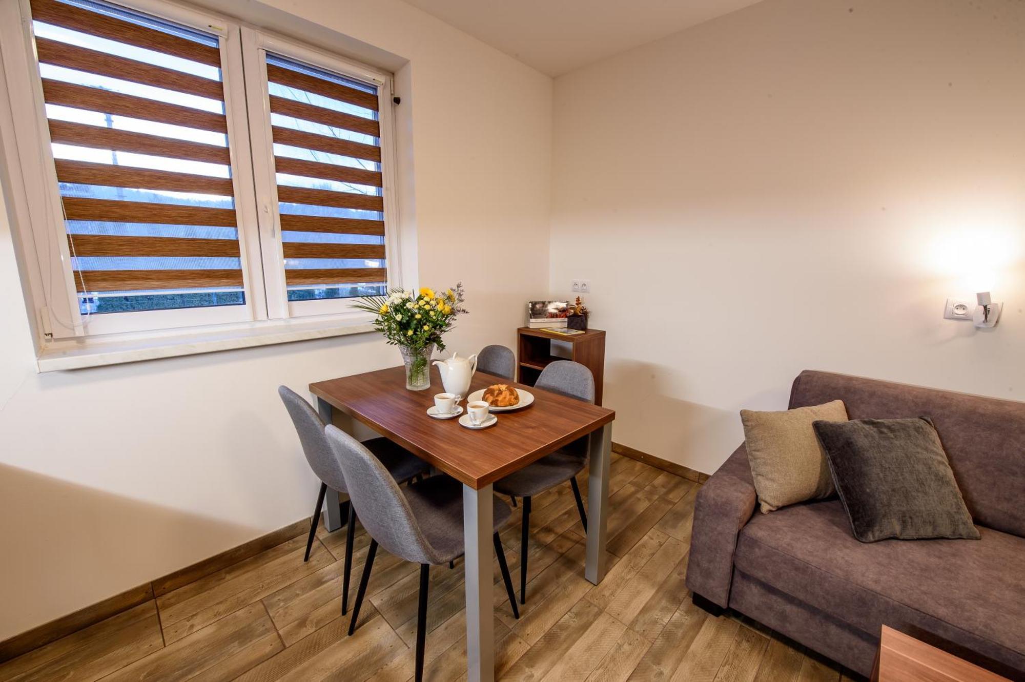 Apartmany Dolosin เวลเก โลซีนี ภายนอก รูปภาพ