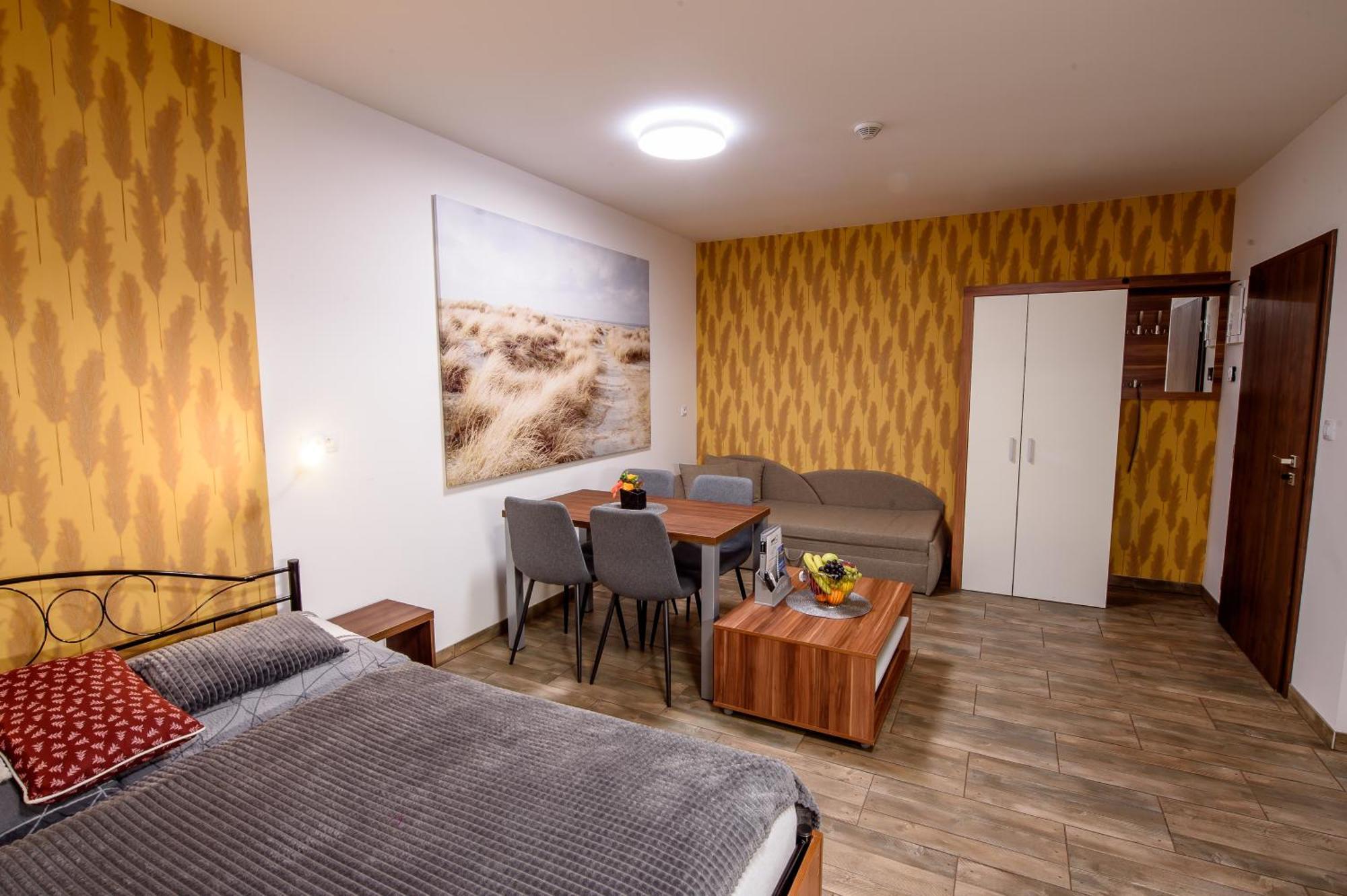Apartmany Dolosin เวลเก โลซีนี ภายนอก รูปภาพ